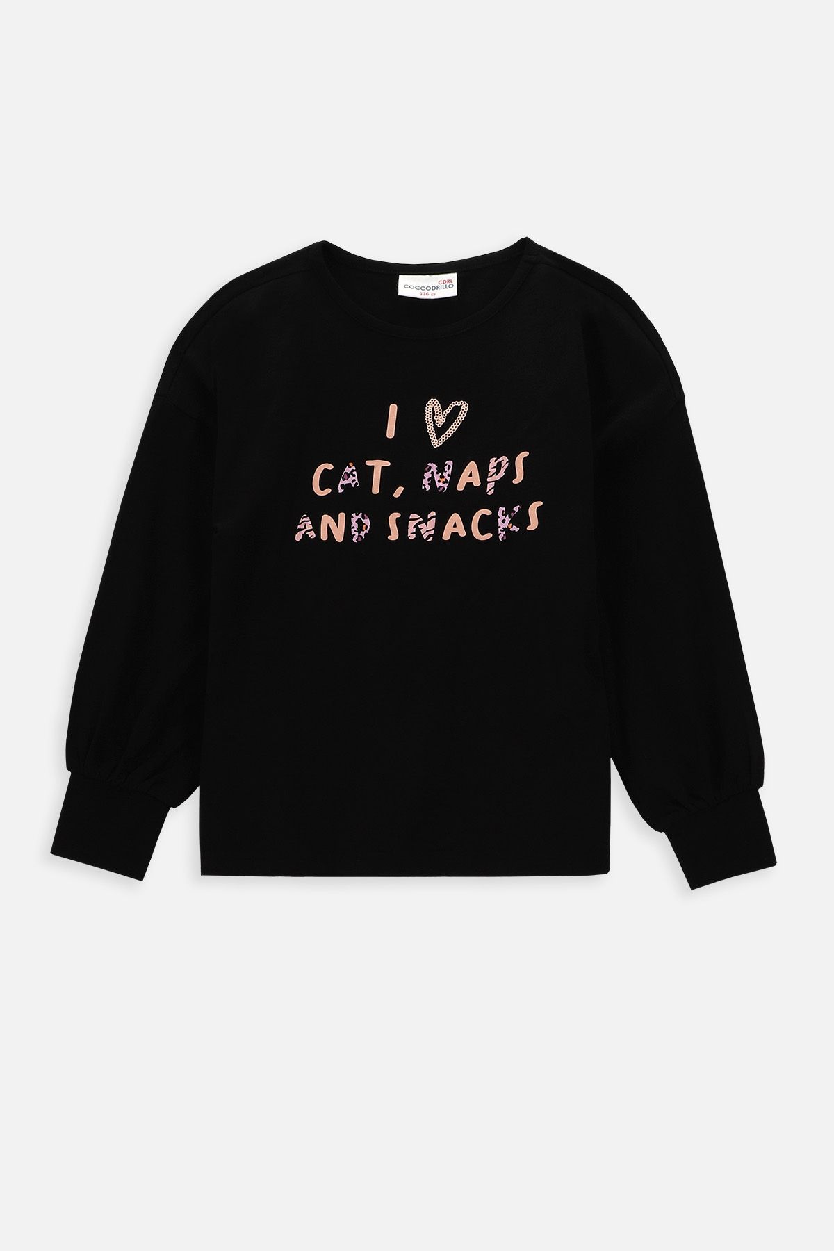 T-shirt with long sleeves black with inscriptions on the