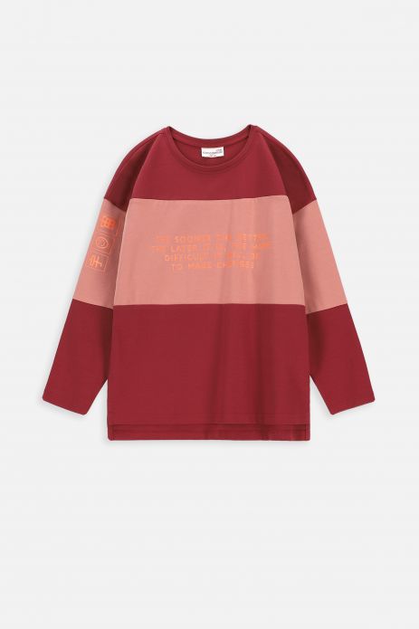 T-shirt with long sleeves burgundy with inscriptions
