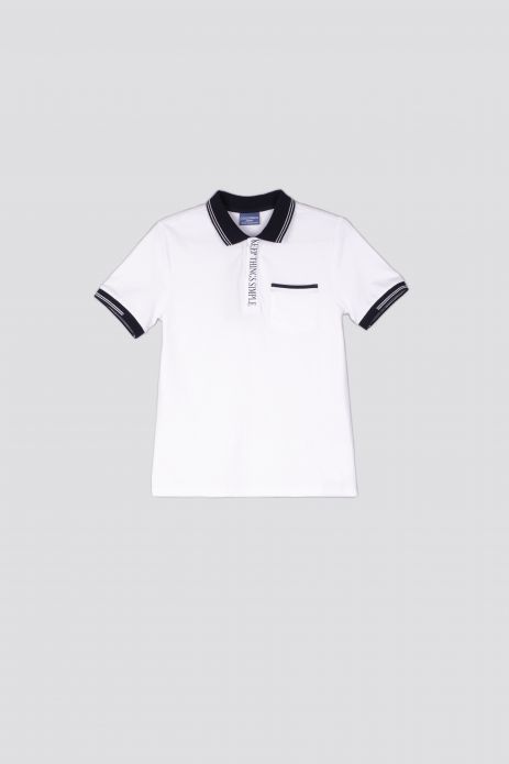 T-shirt with short sleeves white with a polo collar 